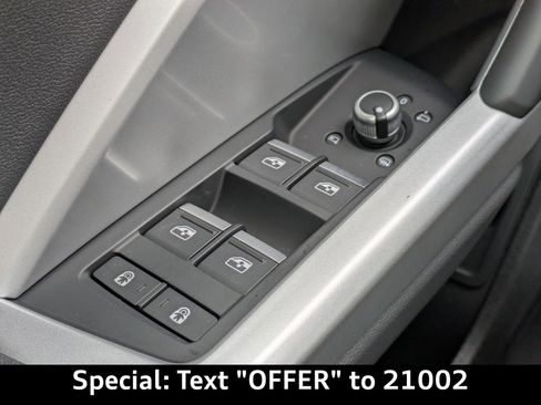 Used 2025 Audi Q3 2.0T Premium w/ Convenience Package image 33