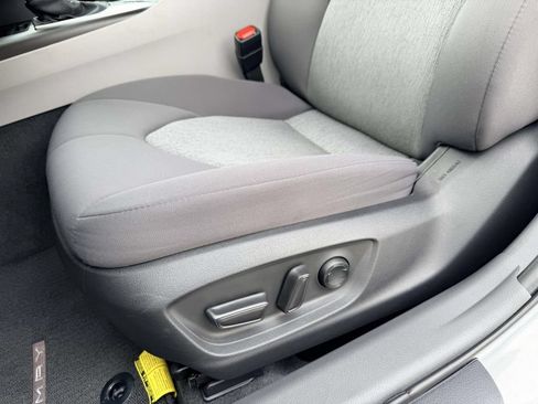 Certified 2022 Toyota Camry LE FWD image 18