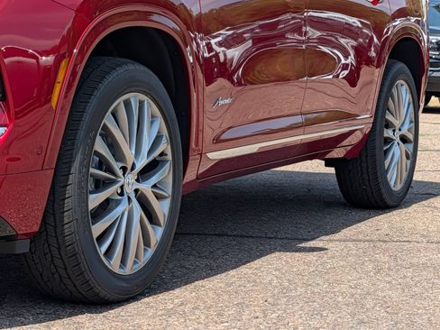 New 2026 Buick Enclave Avenir w/ Super Cruise Package AWD/4WD image 6