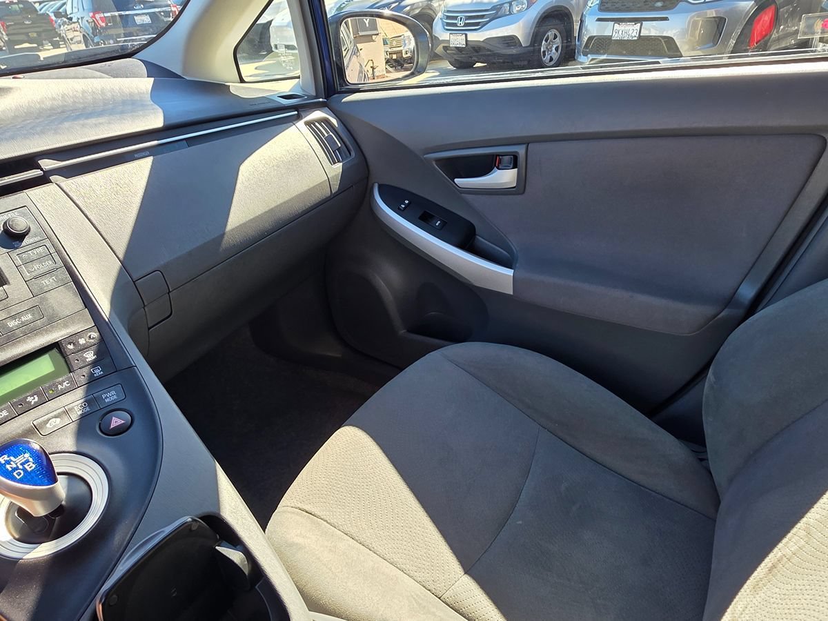 Used 2011 Toyota Prius Two FWD image 32