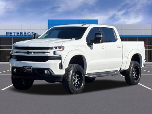 Used 2020 Chevrolet Silverado 1500 RST w/ True North Edition AWD/4WD image 8