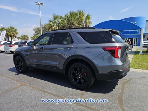 Used 2024 Ford Explorer ST w/ Equipment Group 401A image 3