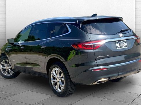 Used 2020 Buick Enclave Avenir w/ Avenir Technology Package FWD image 11