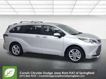 Used 2022 Toyota Sienna Limited