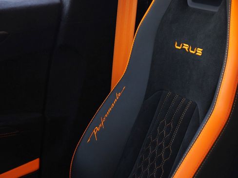 Used 2024 Lamborghini Urus Performante image 27