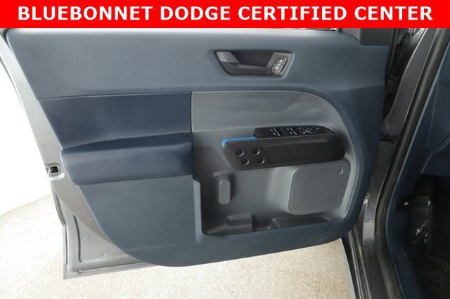 Used 2025 Ford Maverick Lobo AWD/4WD image 8