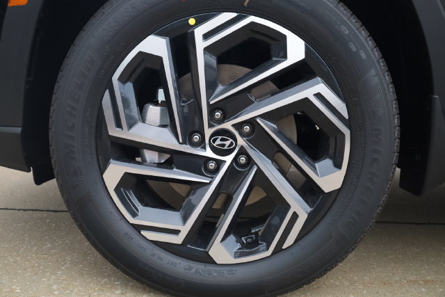 New 2026 Hyundai Tucson Limited AWD/4WD image 8