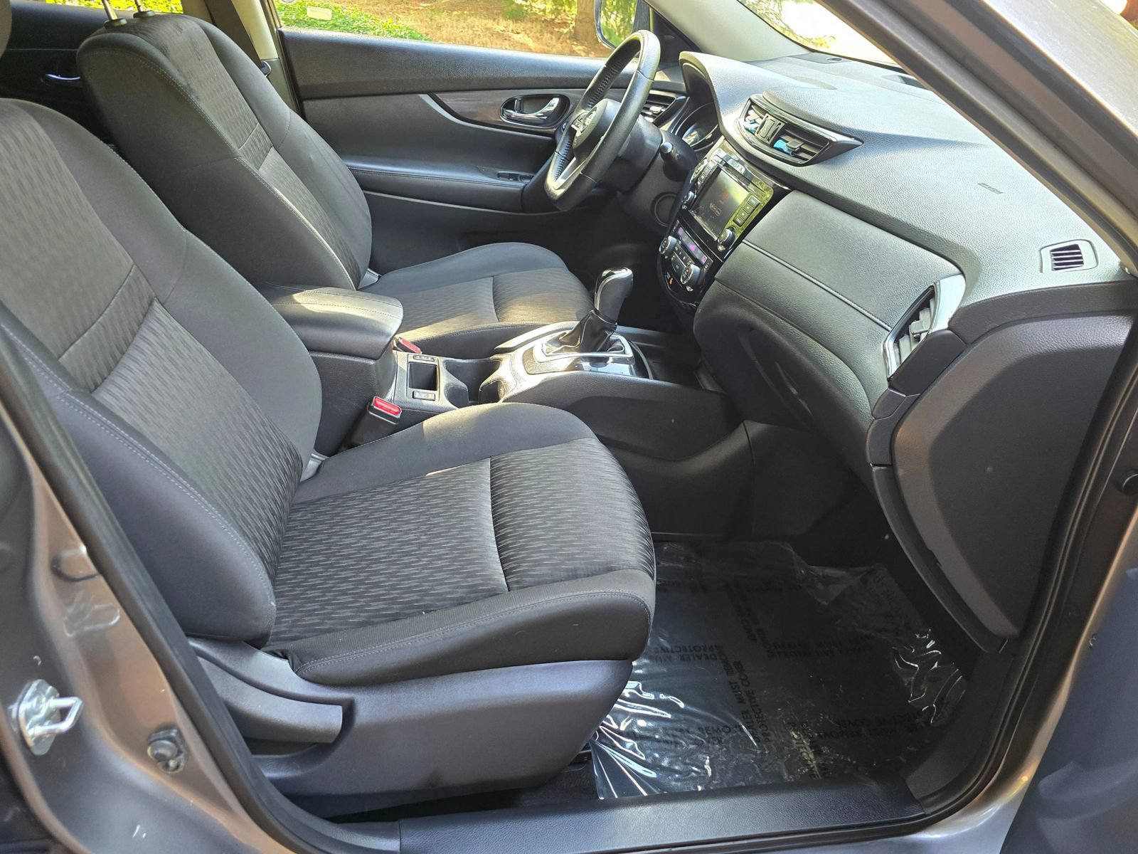 Used 2019 Nissan Rogue SV FWD image 12