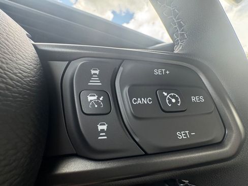 New 2025 Jeep Gladiator Sport image 20