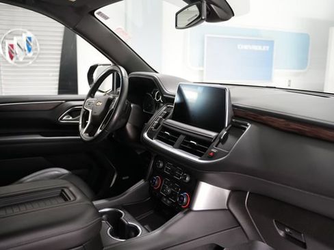 Used 2021 Chevrolet Suburban LT w/ Rear Media and Nav Package AWD/4WD image 24