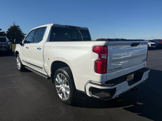 Used 2025 Chevrolet Silverado 1500 High Country w/ Technology Package video 3