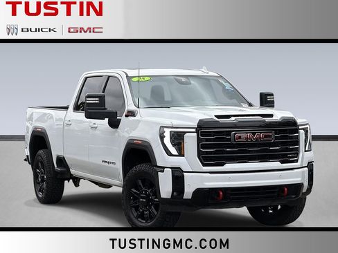 Used 2025 GMC Sierra 2500 AT4 AWD/4WD image 1