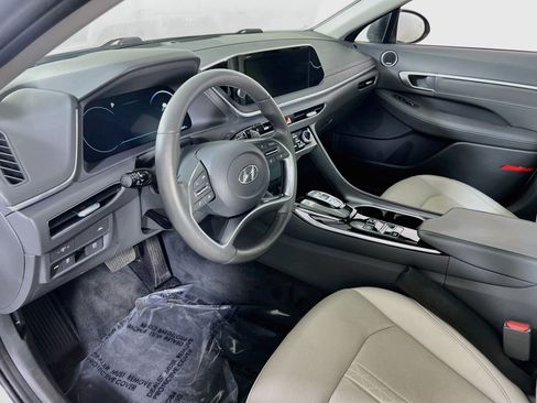 Used 2020 Hyundai Sonata Limited w/ Cargo Package FWD image 9