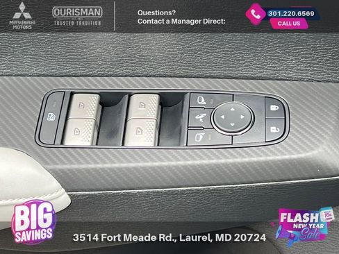 New 2025 Mitsubishi Outlander SE image 30