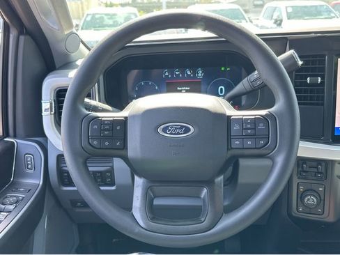 New 2026 Ford F250 XLT w/ XLT Premium Package image 11