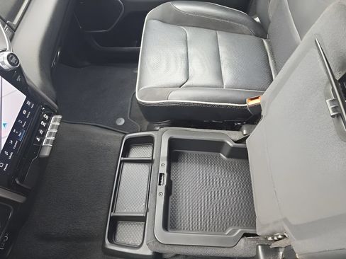 Used 2023 RAM 1500 Laramie AWD/4WD image 14