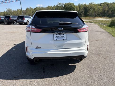 Used 2021 Ford Edge ST-Line image 4