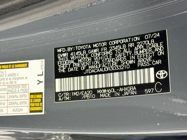 Certified 2024 Toyota Prius XLE FWD image 32