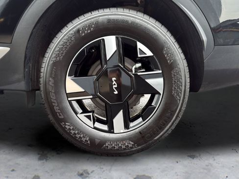 Used 2026 Kia Sportage LX AWD/4WD image 9