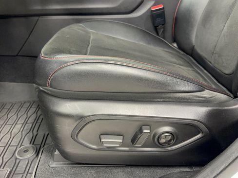 Used 2022 Jeep Grand Cherokee Trailhawk AWD/4WD image 16