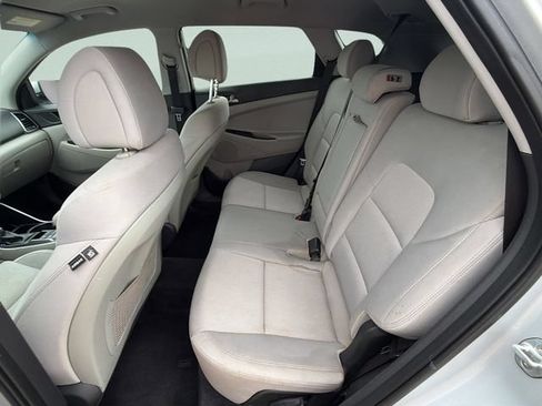 Used 2018 Hyundai Tucson SEL FWD image 16