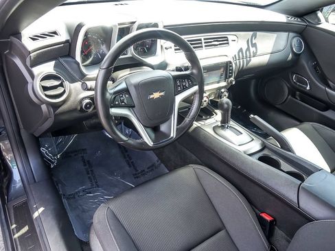Used 2015 Chevrolet Camaro LT RWD image 11