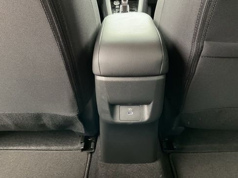 New 2025 Nissan Versa SR w/ Trunk Package image 17