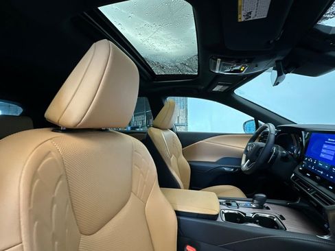 Certified 2025 Lexus RX 350 Premium w/ Convenience Package image 17