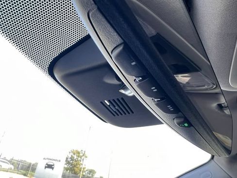 Used 2020 Honda Pilot Touring image 27