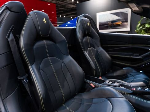 Certified 2021 Ferrari F8 Tributo RWD image 53