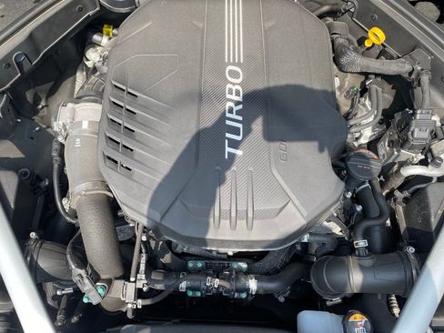 Used 2025 Genesis G70 3.3T Advanced image 12