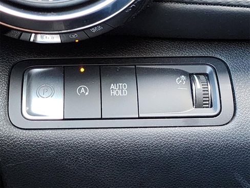 Certified 2025 Chevrolet Equinox LT image 31