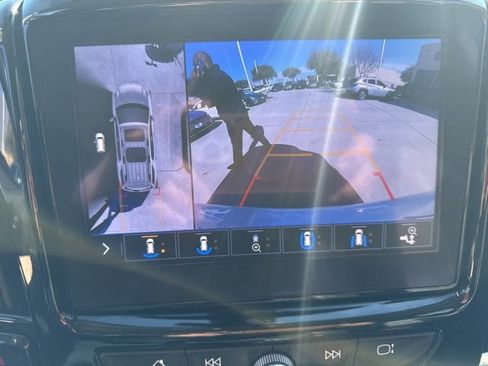 Used 2021 Chevrolet Traverse Premier image 7