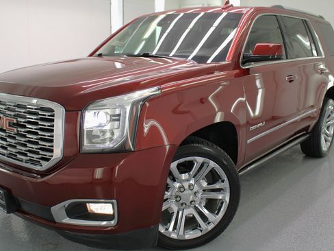 Used 2019 GMC Yukon Denali w/ Denali Ultimate Package image 13