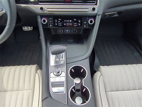 Used 2025 Genesis G70 2.5T w/ Sport Prestige Package image 17