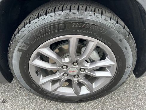 Certified 2023 GMC Terrain SLT w/ Infotainment Package II image 12