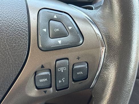 Used 2013 Lincoln MKX FWD image 15