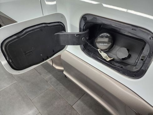 Used 2022 Ford F250 King Ranch w/ Tremor Off-Road Package image 35