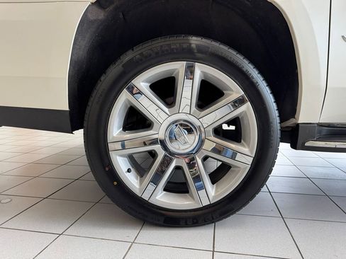 Used 2015 Cadillac Escalade ESV Premium AWD/4WD image 74
