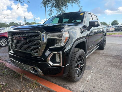 Used 2019 GMC Sierra 1500 Denali w/ Denali Ultimate Package AWD/4WD image 3