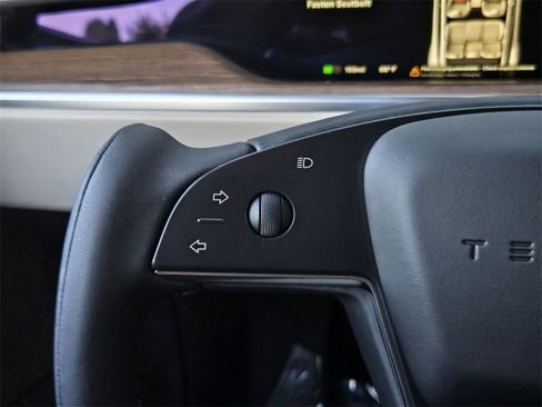 Used 2022 Tesla Model S image 23