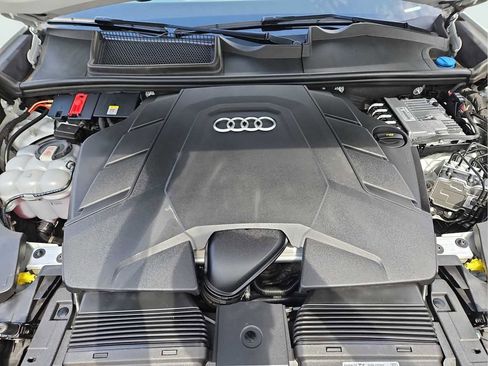 Certified 2023 Audi Q8 Premium Plus w/ Premium Plus Package AWD/4WD image 37