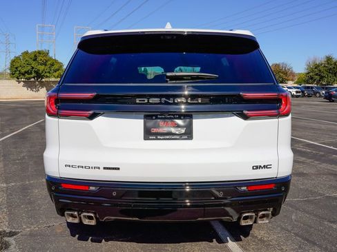 New 2026 GMC Acadia Denali Ultimate image 8