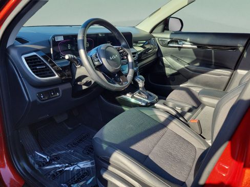 Certified 2025 Kia Seltos S FWD image 15