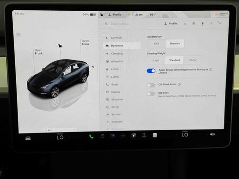 Used 2024 Tesla Model Y Long Range AWD/4WD image 27