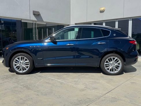 Used 2020 Maserati Levante S GranLusso image 5