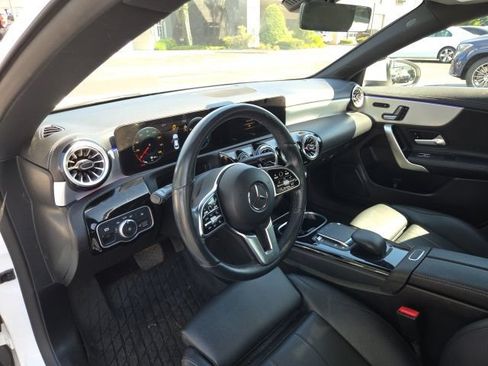 Used 2023 Mercedes-Benz CLA 250 4MATIC image 7