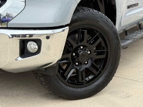 Used 2021 Toyota Tundra SR5 image 2