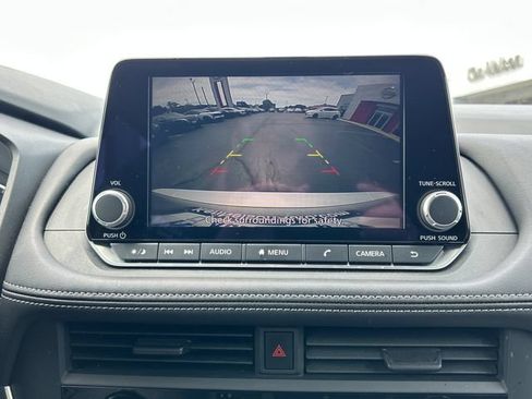 Used 2025 Nissan Rogue S AWD/4WD image 48