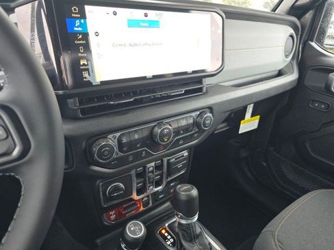 New 2026 Jeep Gladiator Willys image 33